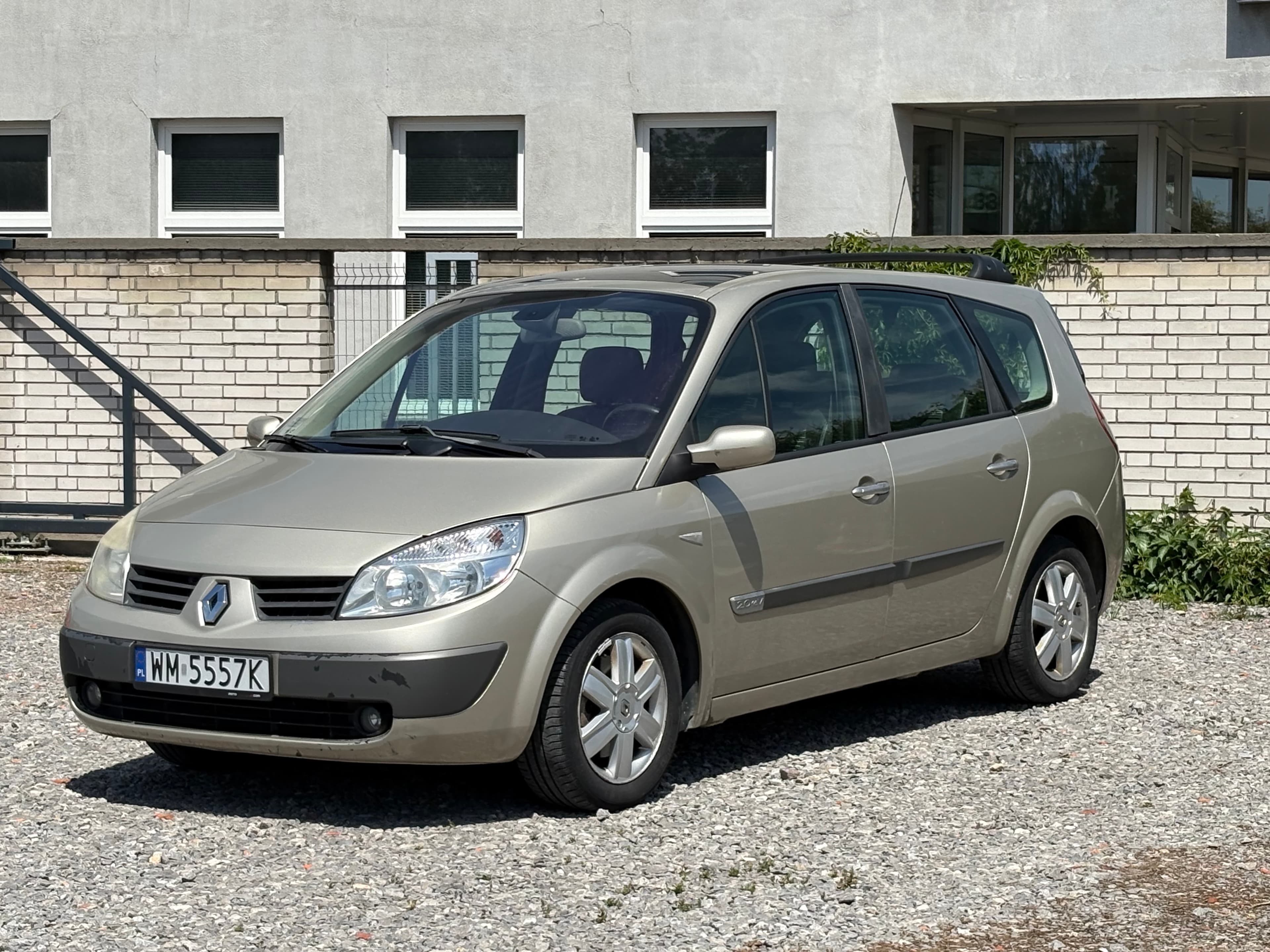 RENAULT MEGANE SCENIC — widok samochodu