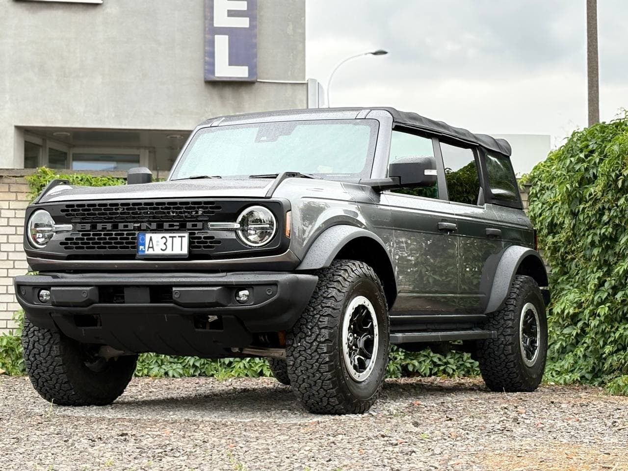 Ford Bronco — widok samochodu